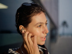 MOMENTUM True Wireless 5